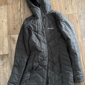 Columbia Women's Black Hooded Ski Jacket